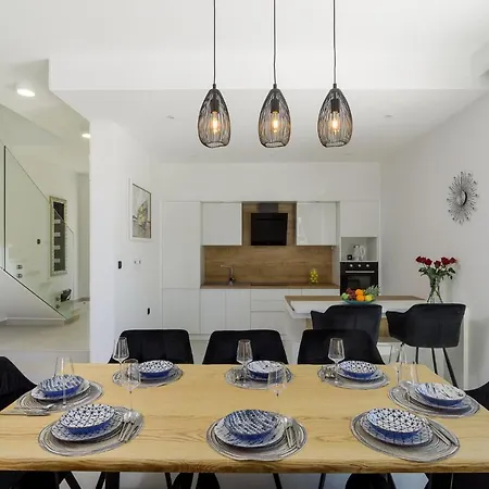 Luxury -heated Pool -jacuzzi تروغير