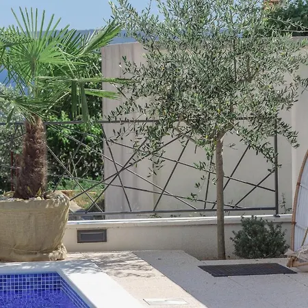 Luxury -heated Pool -jacuzzi Trogir