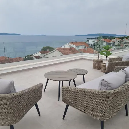 Villa Luxury -heated Pool -jacuzzi Trogir